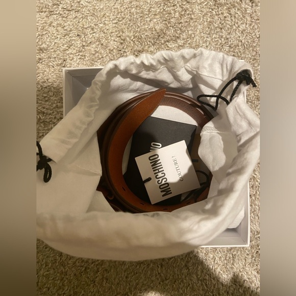 Moschino brown belt - Picture 2 of 4